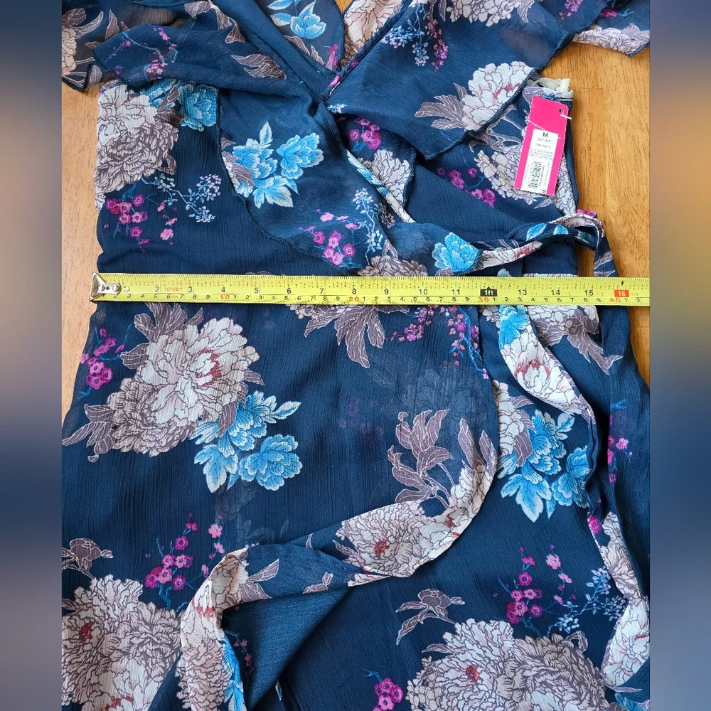 🆕️ Xhilaration Cold Shoulder Faux Wrap Floral Blue Ruffle Dress Size M - Picture 11 of 12